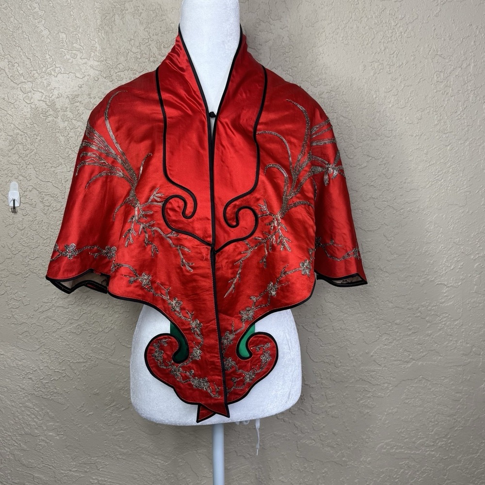 Antique 1930s-50s Chinese Silk Cappa Shawl Embroidered Yunjian Cloud Collar Rare